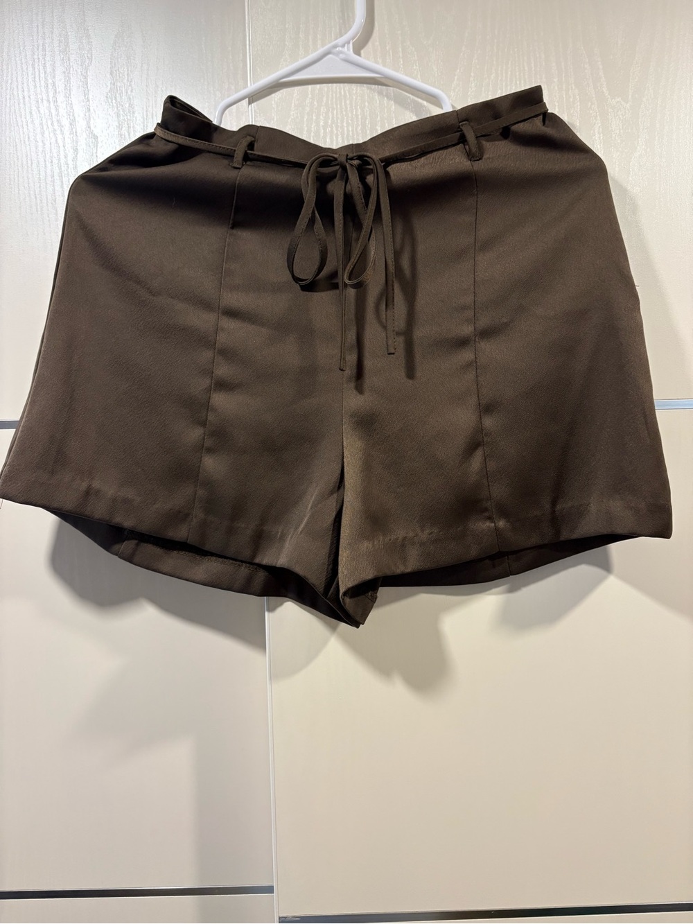 Forever 21 Casual High-Rise Olive Women's Shorts with Tie Waist